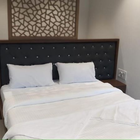 Dukes Plaza Hotel Kalyān 외부 사진